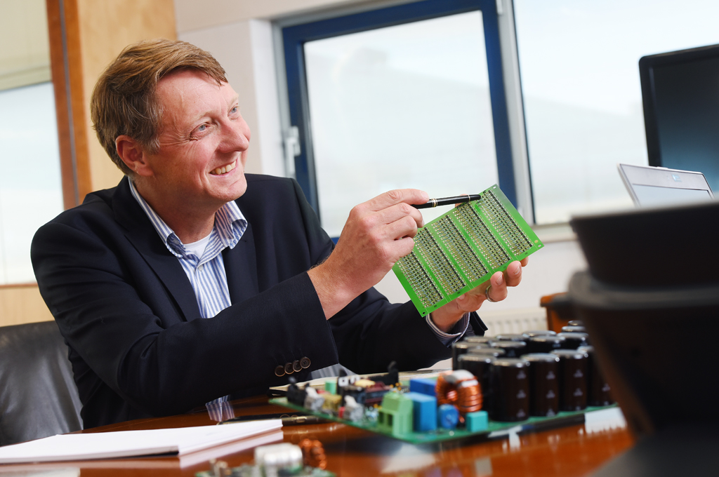 Surface mount technology machine