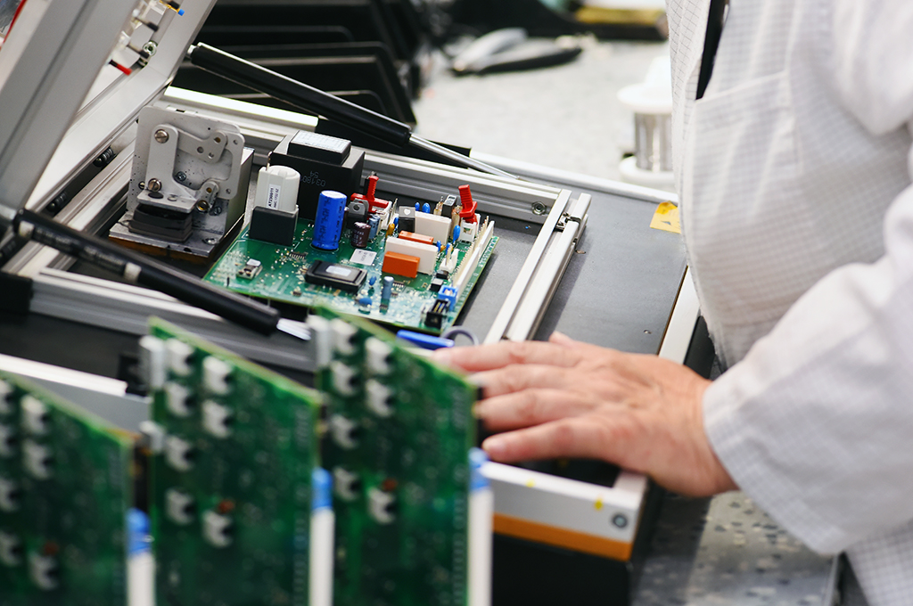 Surface mount technology machine